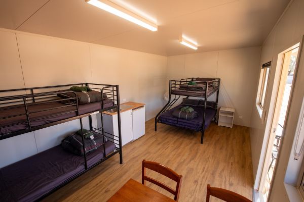 cabin6a5AE0EAA3-F19A-1504-5EF3-C93B3D8F56DD.jpg
